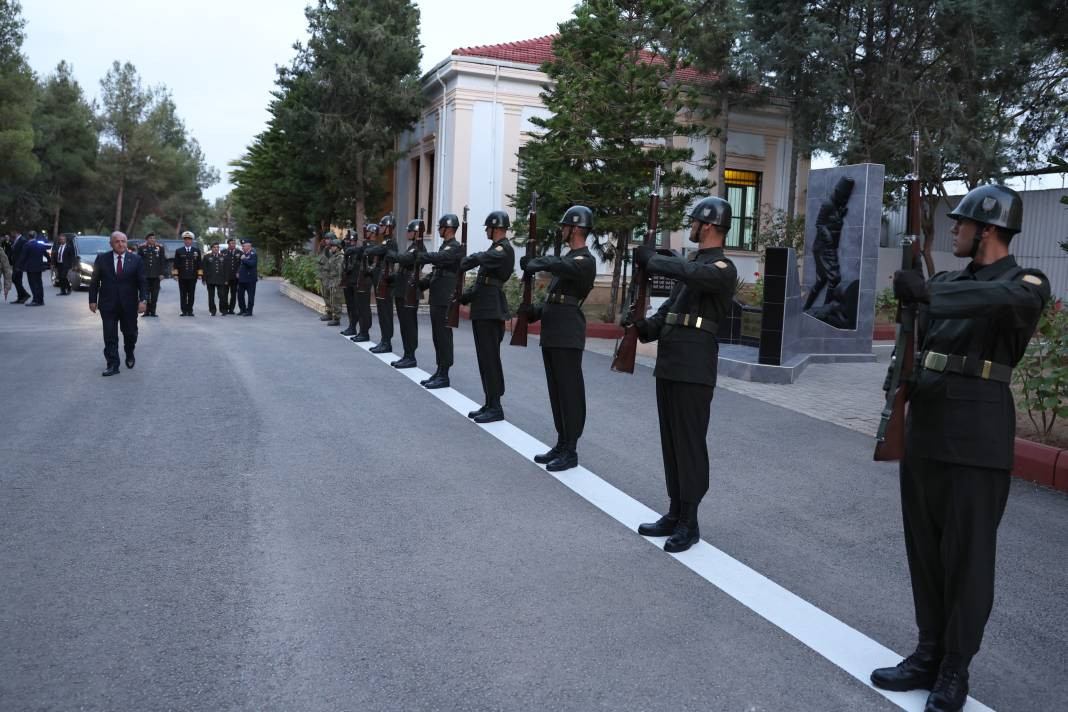Bakan Güler KKTC'de Mehmetçikle bir araya geldi - Resim: 15